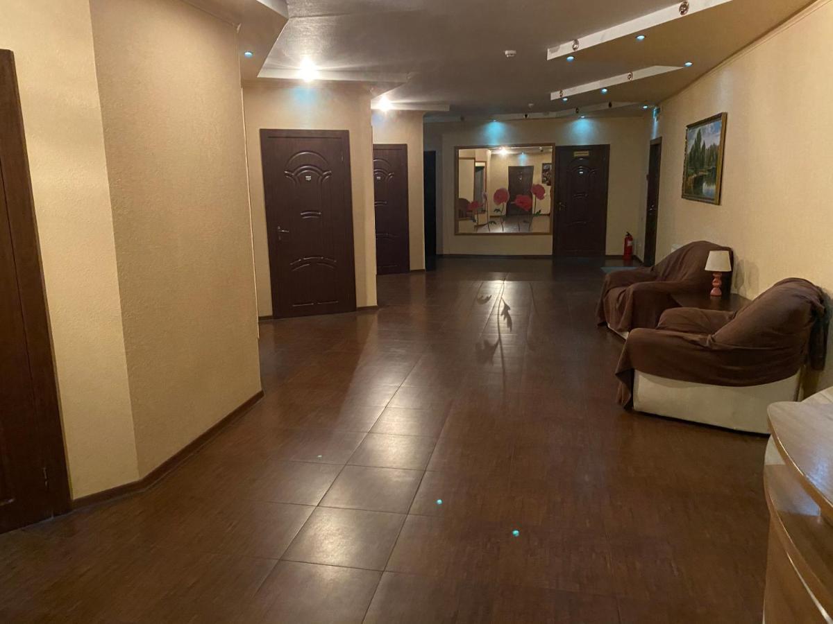 Гостинний Маєток Hotel Myla ภายนอก รูปภาพ