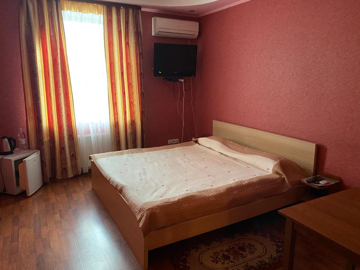 Гостинний Маєток Hotel Myla ภายนอก รูปภาพ